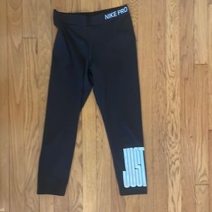Nike Pro 3/4 length leggings